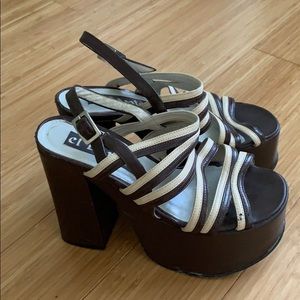 Vintage Platform wedge Brown tan sandals